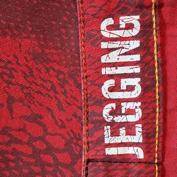 DKNY Red and Black Animal Print Denim Jegging Jeans Size 12 - Picture 9 of 10